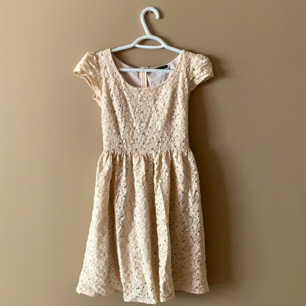 Lace dress